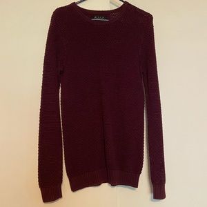 Maroon sweater